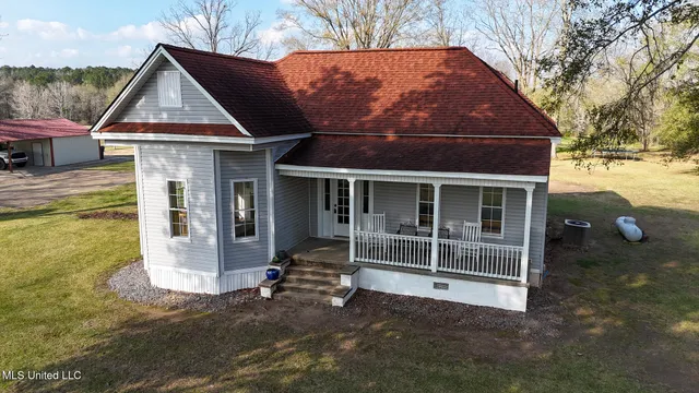 $208,000 | 1091 Martin Road, Summit, MS 39666