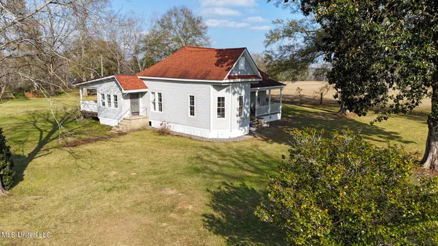 $208,000 | 1091 Martin Road, Summit, MS 39666