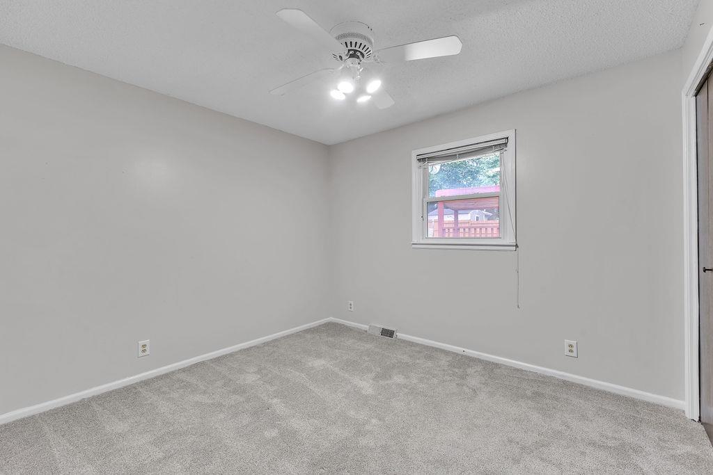 2209 North Leonard Road St. Joseph, MO 64506 - Photo 20 of 35 Gallery Image 20
