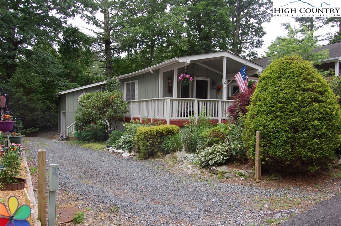 176 Trillium Road Newland, NC 28657 - Photo 1 of 21 Gallery Image 1