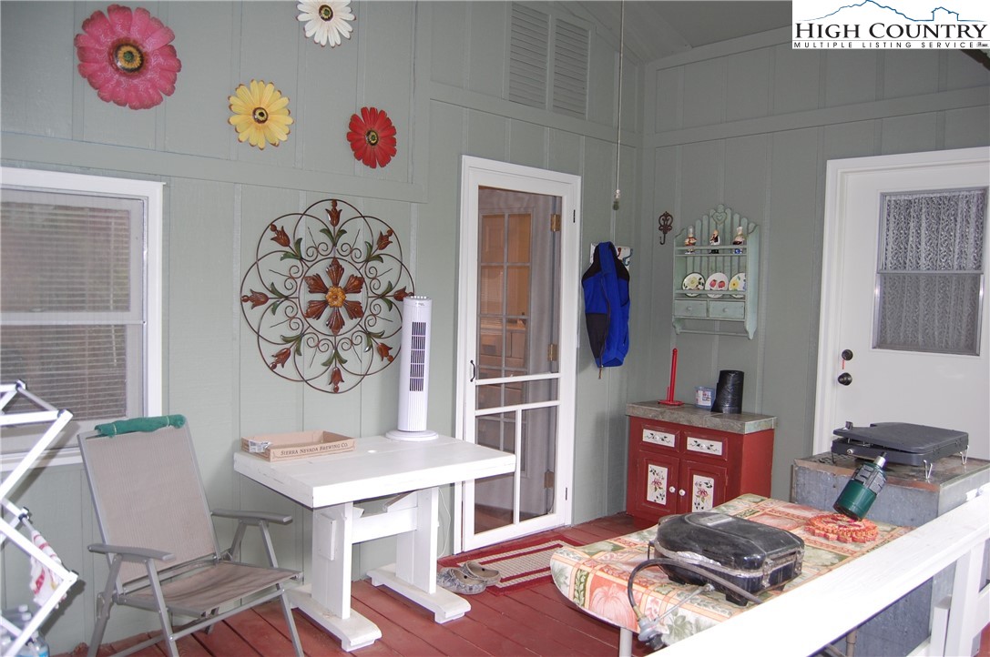 176 Trillium Road Newland, NC 28657 - Photo 3 of 21 Gallery Image 3