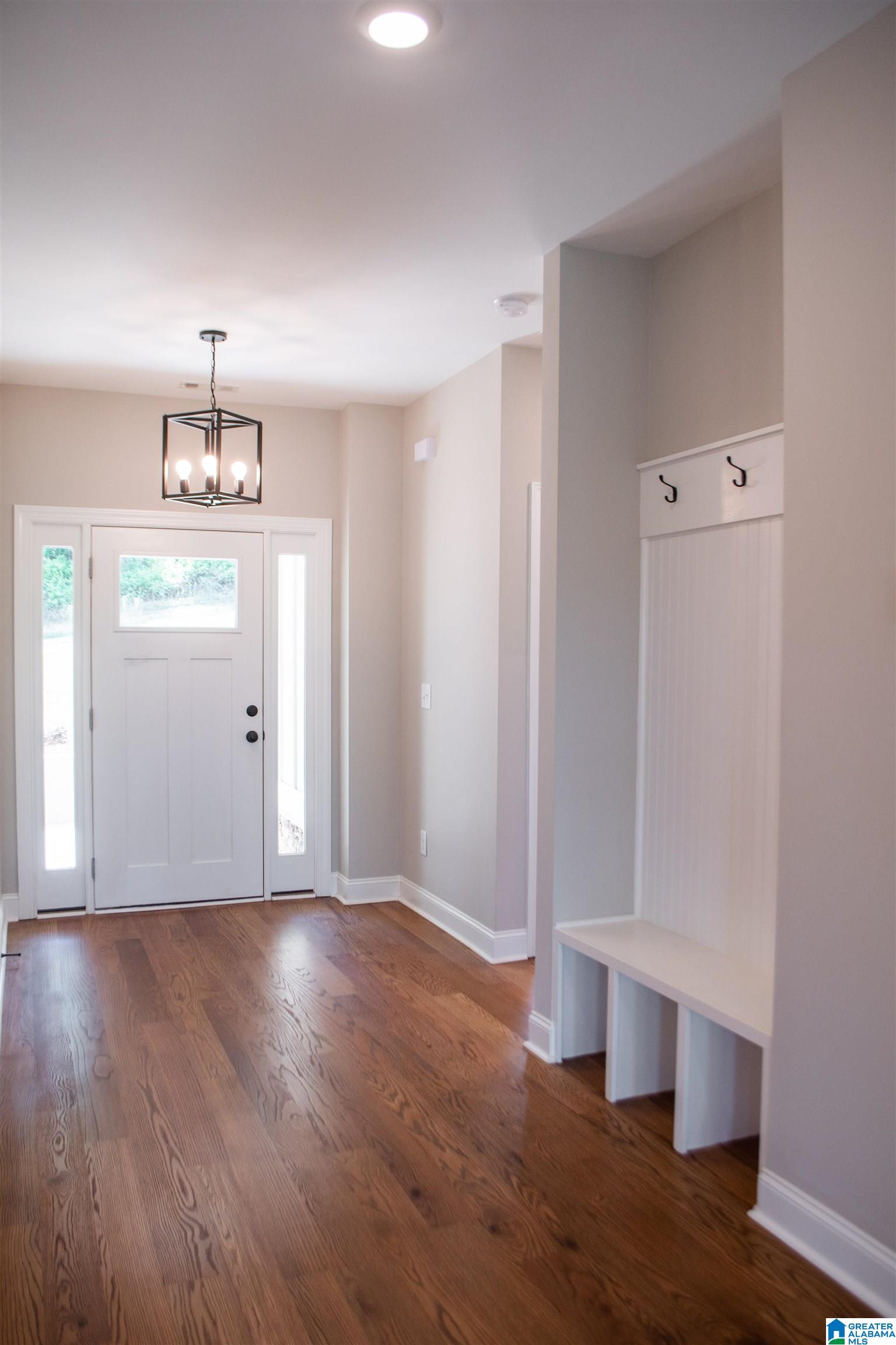 236 Shoreline View Talladega, AL 35160 - Photo 5 of 38