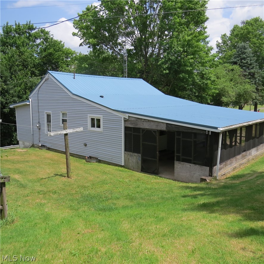 3086 Apollo Road Southeast Carrollton, OH 44615 - Photo 3 of 49