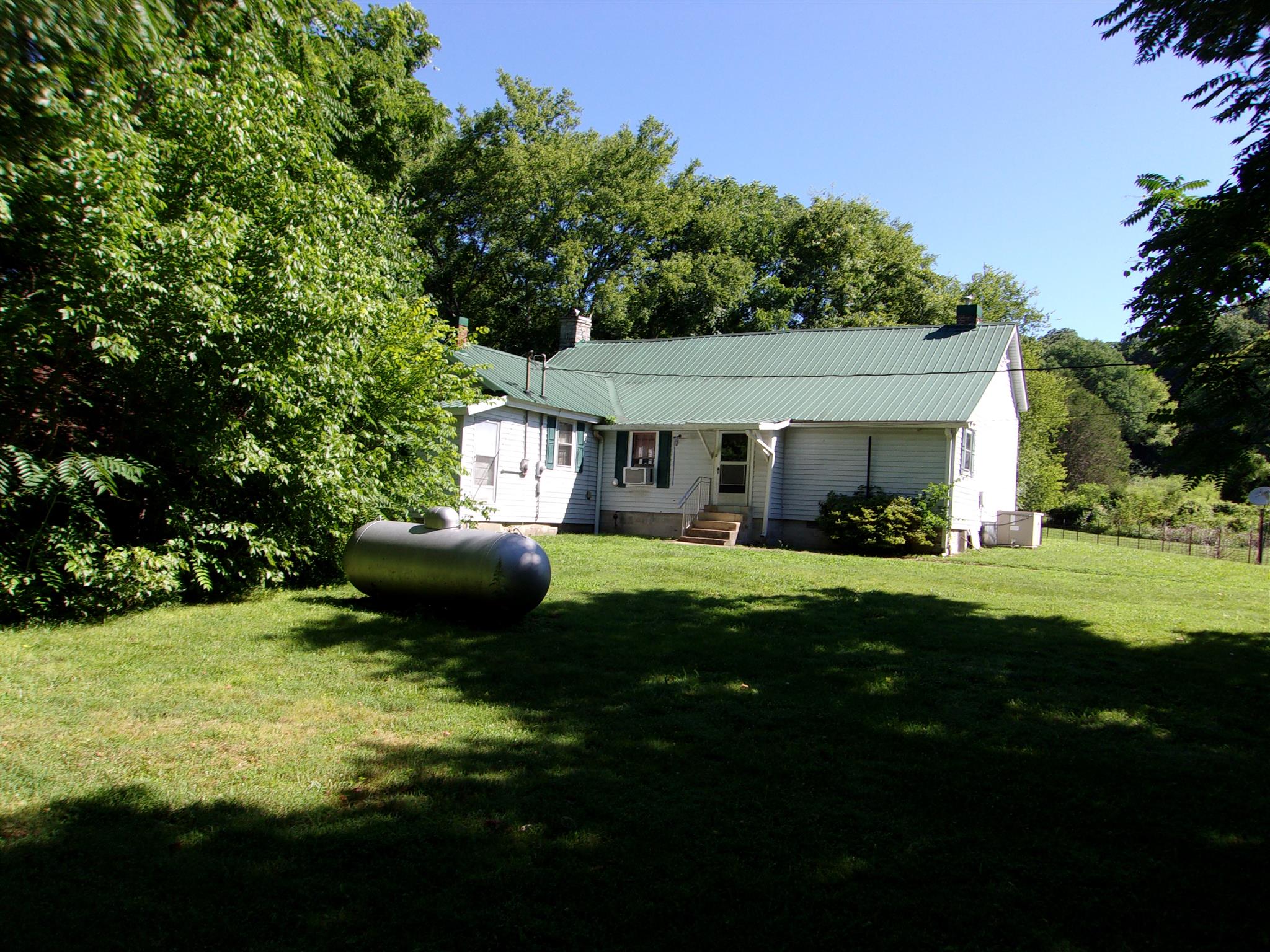 255 Blocker Road Hampshire, TN 38461 - Photo 6 of 9 Gallery Image 6