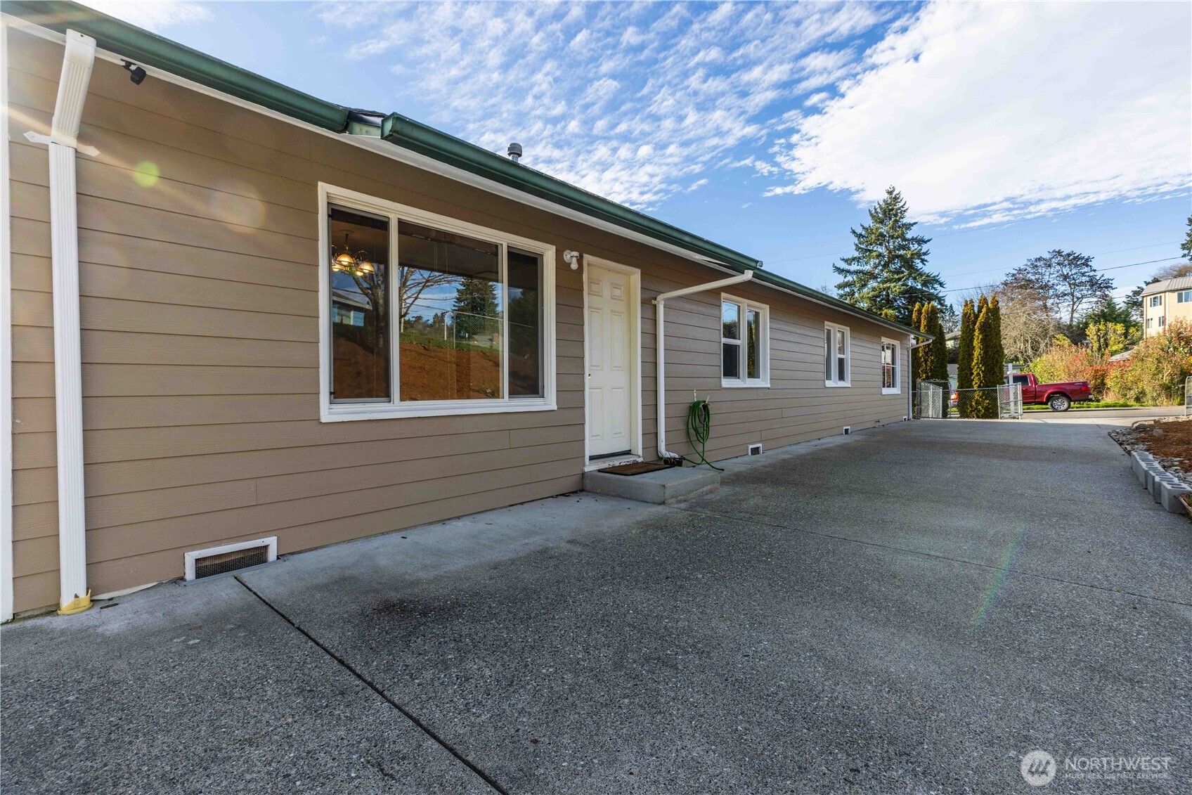 119 Elm Street, Unit A B Bremerton, WA 98310 - Photo 12 of 37