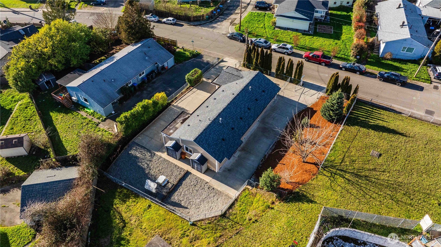 119 Elm Street, Unit A B Bremerton, WA 98310 - Photo 3 of 37