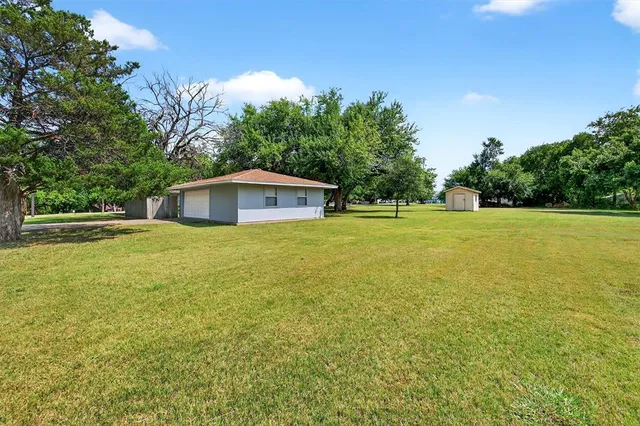 $340,000 | 311 North Britton Street, Tom Bean, TX 75491
