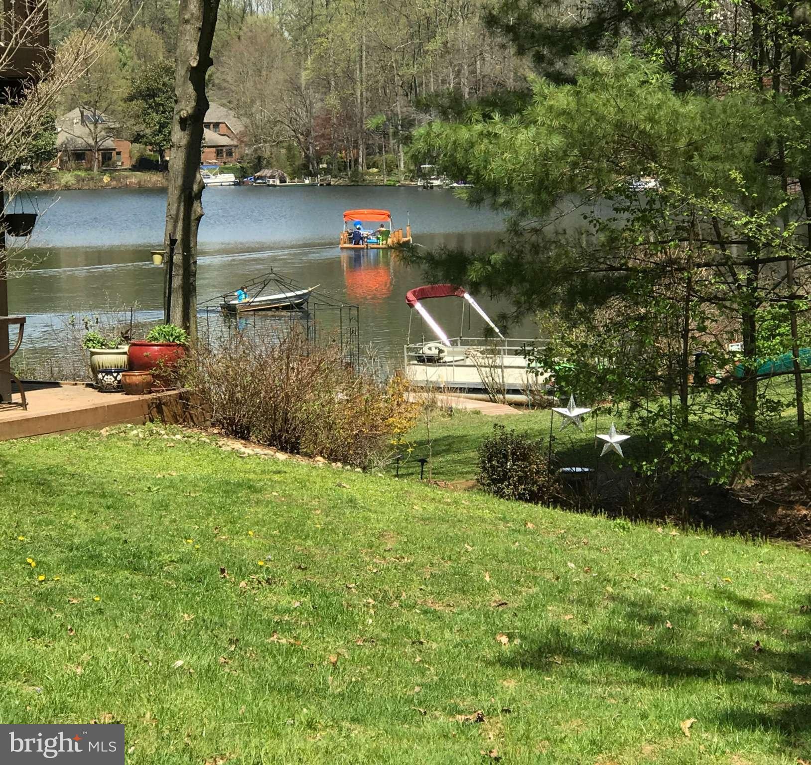 2021 Swans Neck Way Reston, VA 20191 - Photo 26 of 29 STUNNING LAKE VIEW