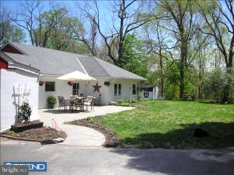 691 Farnum Road Media, PA 19063 - Photo 3 of 6