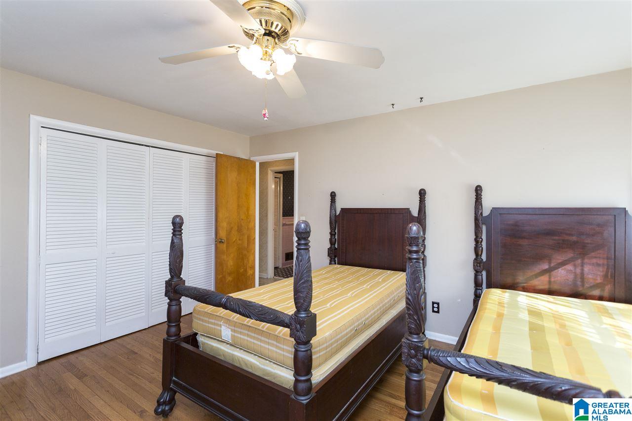 627 4th Avenue Pleasant Grove, AL 35127 - Photo 25 of 37
