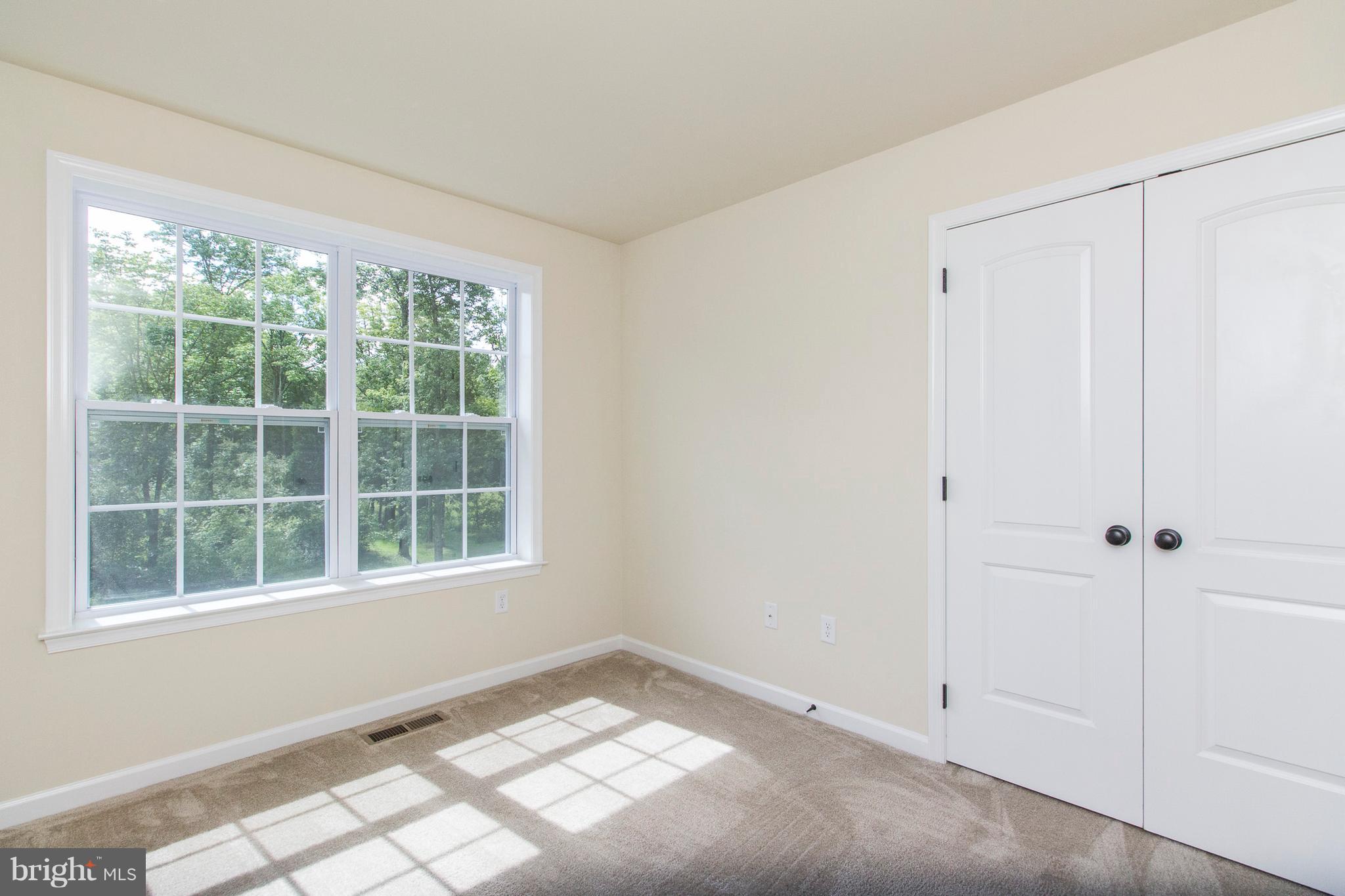 6061 Upper Ridge Road Green Lane, PA 18054 - Photo 3 of 15