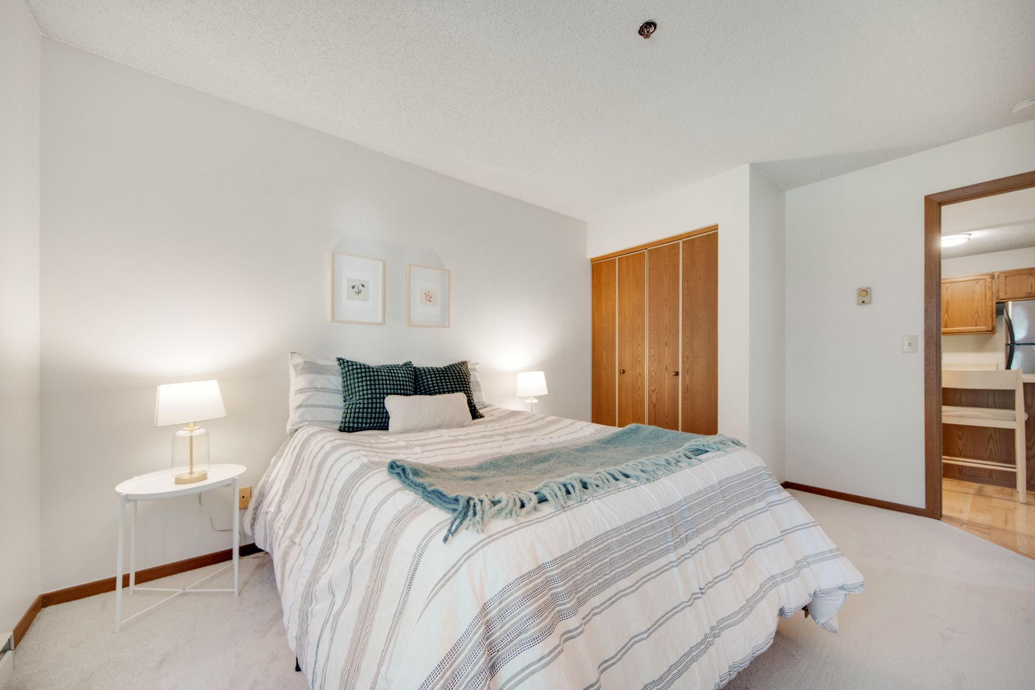 2140 Ridge Drive, Unit 24 St. Louis Park, MN 55416 - Photo 20 of 33