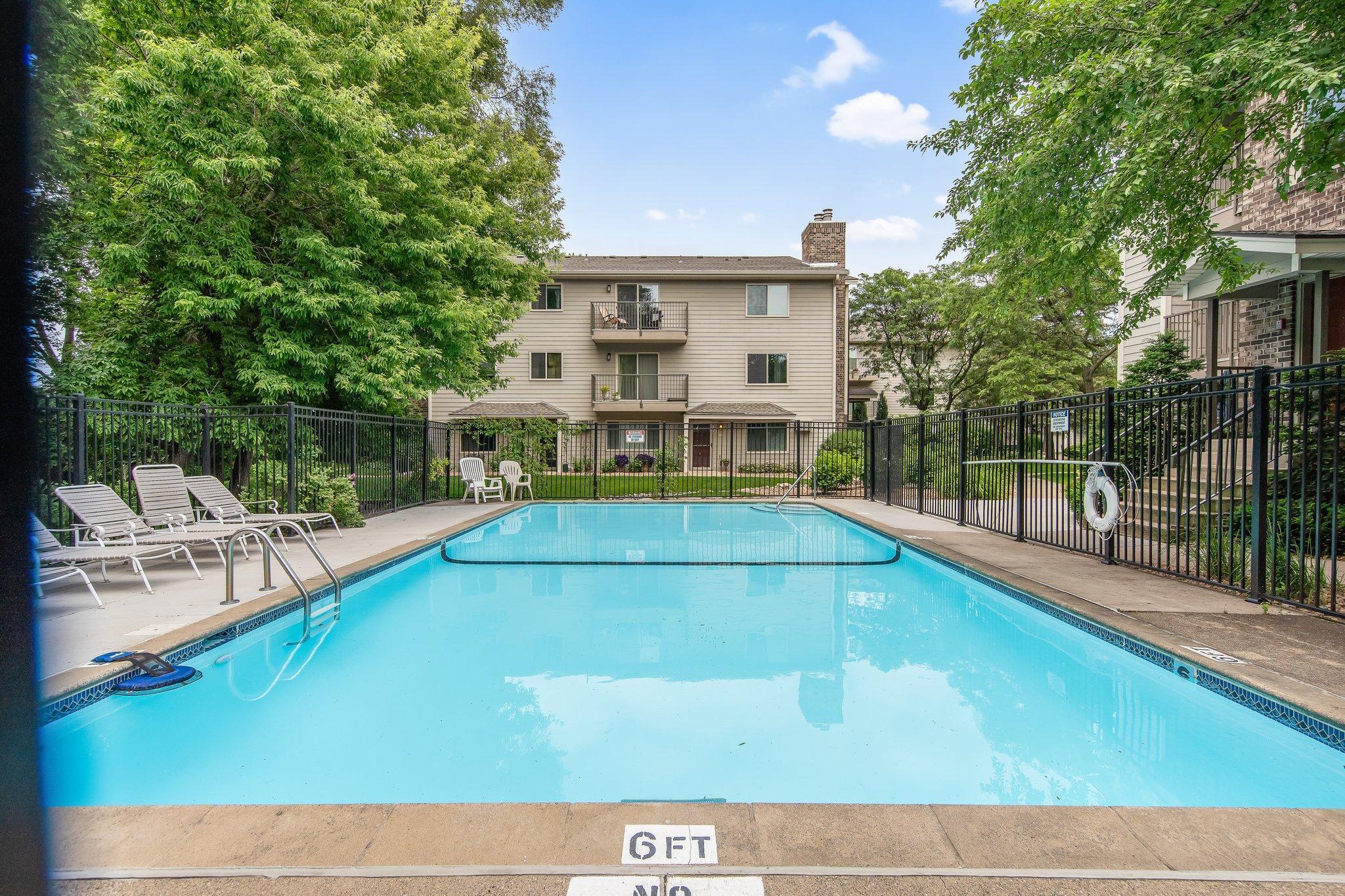 2140 Ridge Drive, Unit 24 St. Louis Park, MN 55416 - Photo 32 of 33