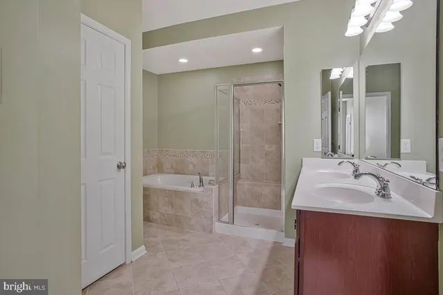 $360,000 | 8049 Forest Ridge Drive, Unit 3, Chesapeake Beach, MD 20732