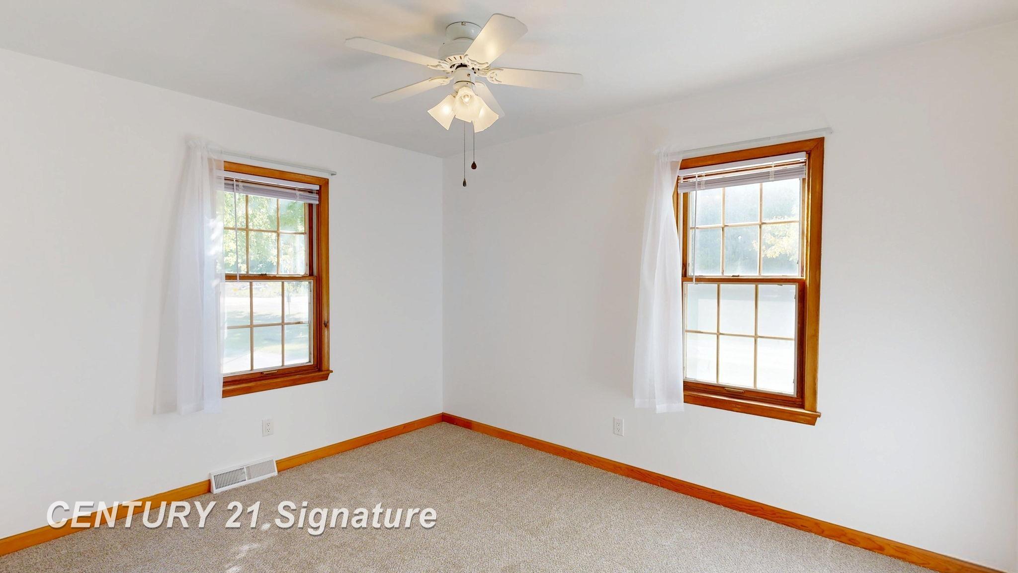 15544 Falk Road Holly, MI 48442 - Photo 16 of 54 50188262-55d9c75d-9eec-455e-8c43-8b300651edbe.JPG