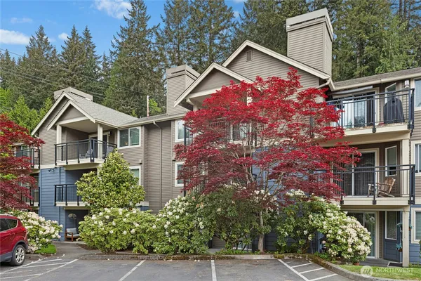 $375,000 | 19410 Bothell Way Northeast, Unit D103, Bothell, WA 98011