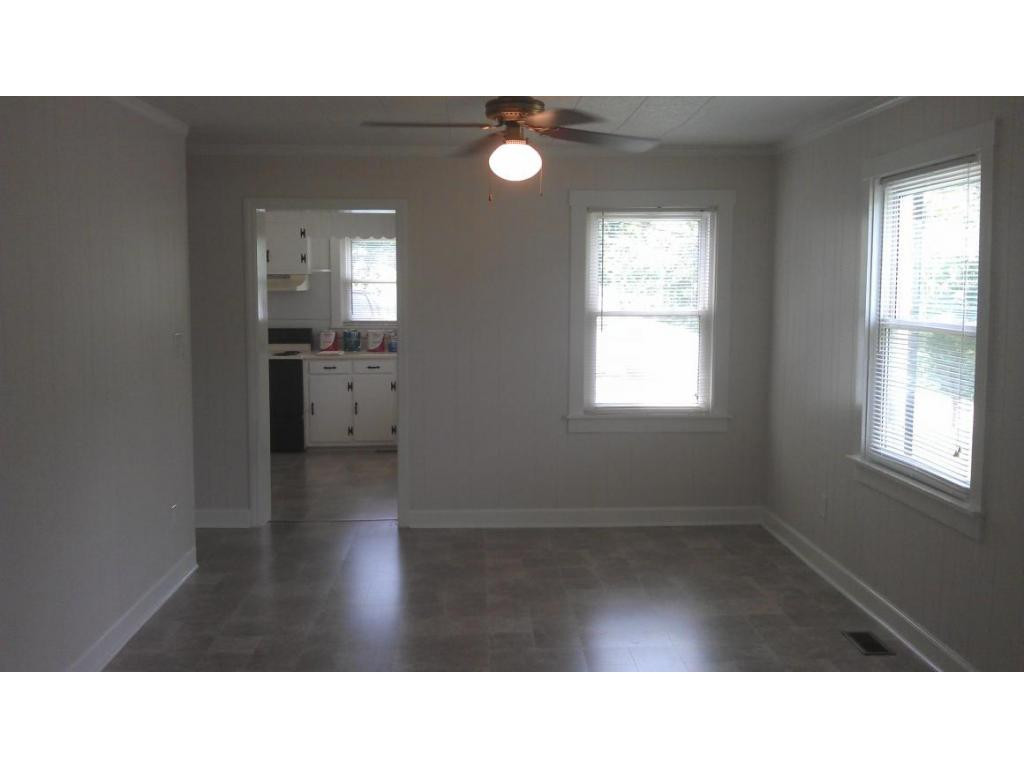 215 Fordtown Road Kingsport, TN 37663 - Photo 10 of 13 Photo 10