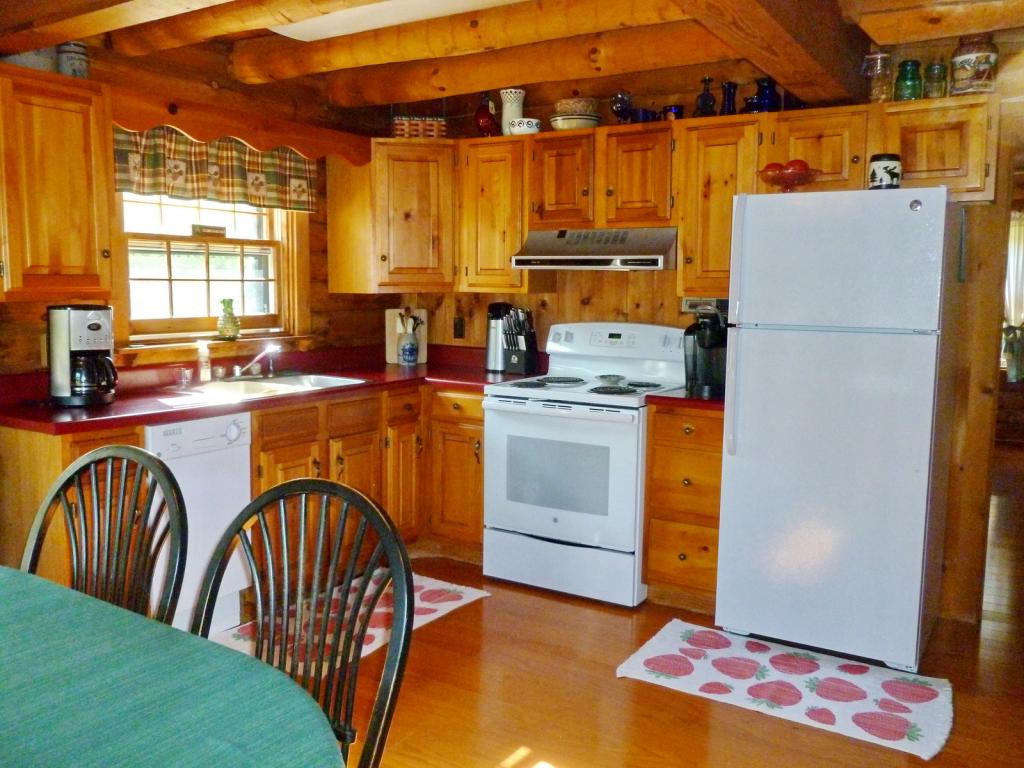 23 Tuttlebrook Road Carroll, NH 03595 - Photo 9 of 36