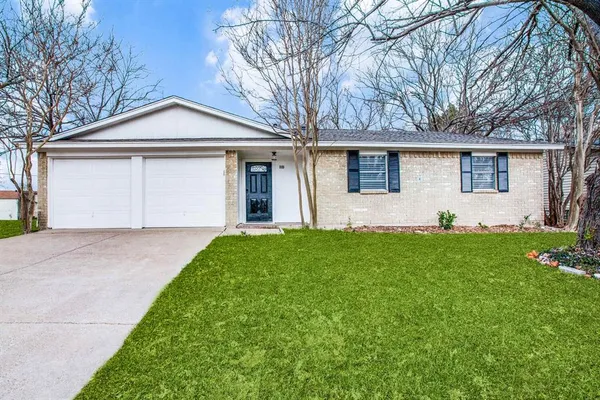 $2,245 | 909 Bennett Street, Cedar Hill, TX 75104