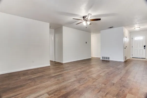 $2,245 | 909 Bennett Street, Cedar Hill, TX 75104