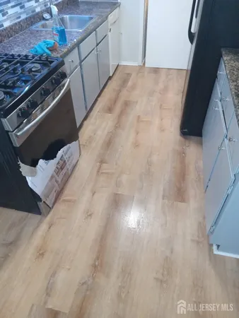 $2,000 | 1503 Raspberry Court, Edison, NJ 08817