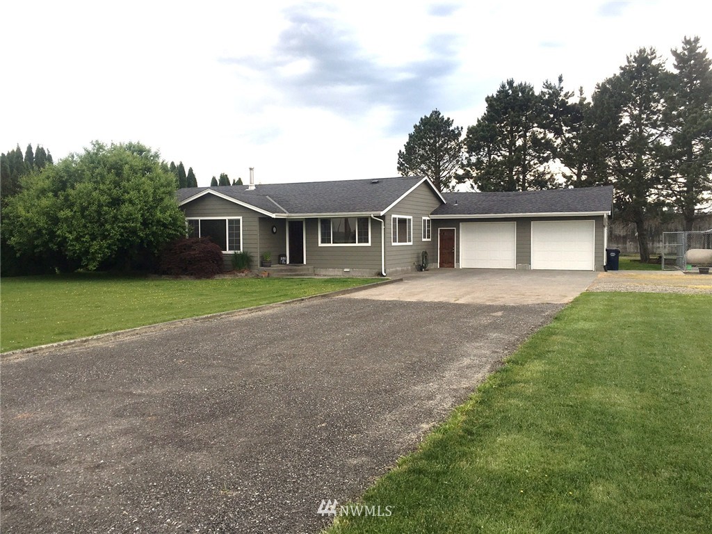3429 Clearbrook Road Sumas, WA 98295 - Photo 1 of 23