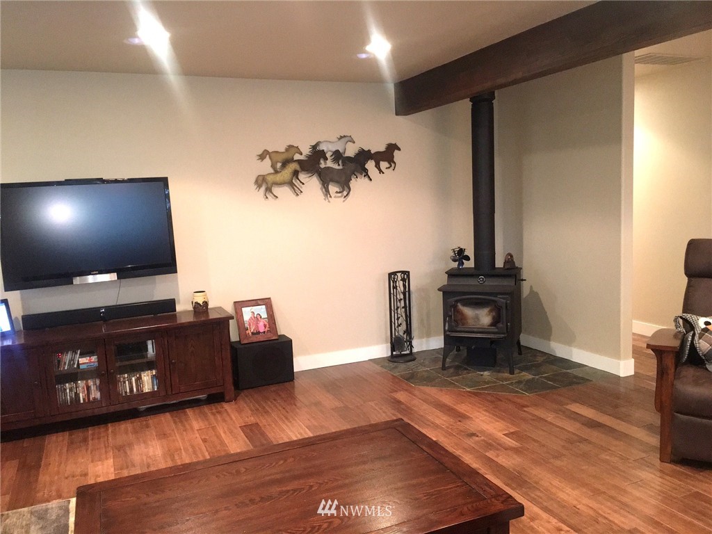 3429 Clearbrook Road Sumas, WA 98295 - Photo 4 of 23