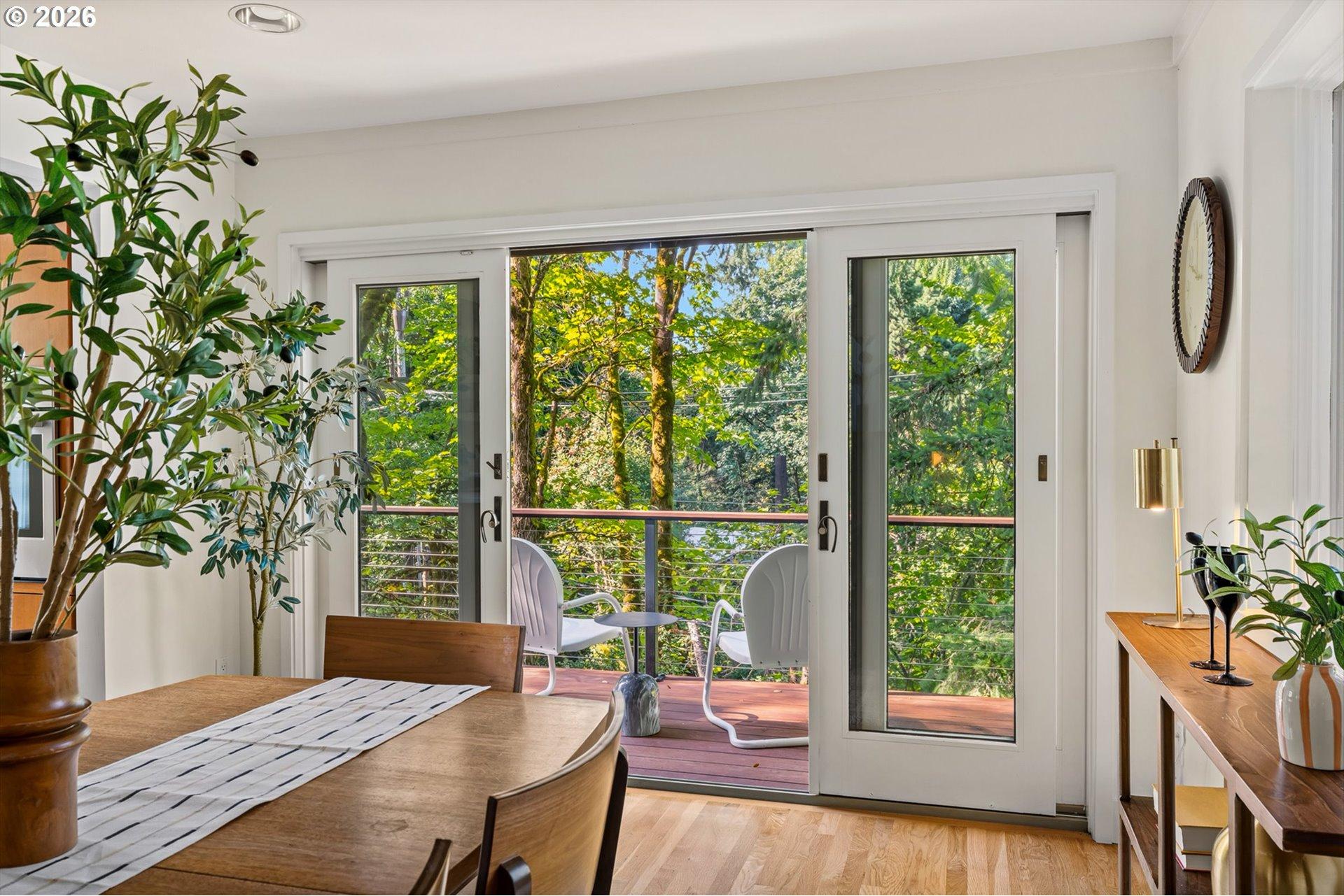 4915 Southwest Barnes Road Portland, OR 97221 - Photo 17 of 42 Gallery Image 17