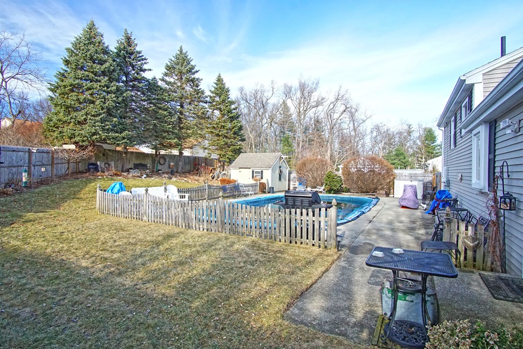 47 East Drumlin Road Springfield, MA 01108 - Photo 20 of 24