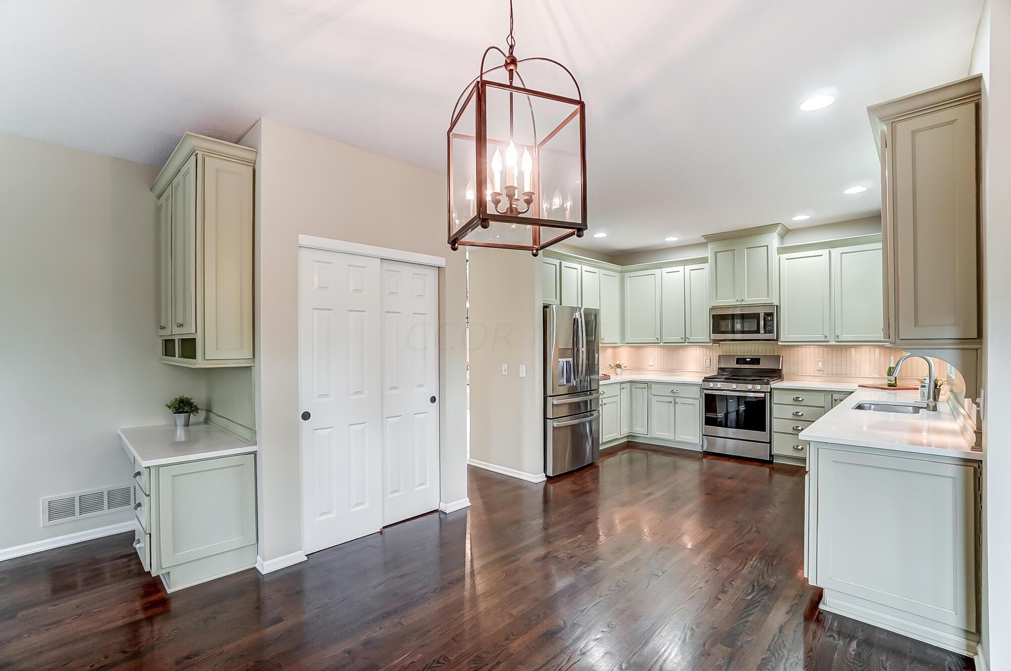 7440 Rolling Ridge Way Westerville, OH 43082 - Photo 19 of 85 Kitchen