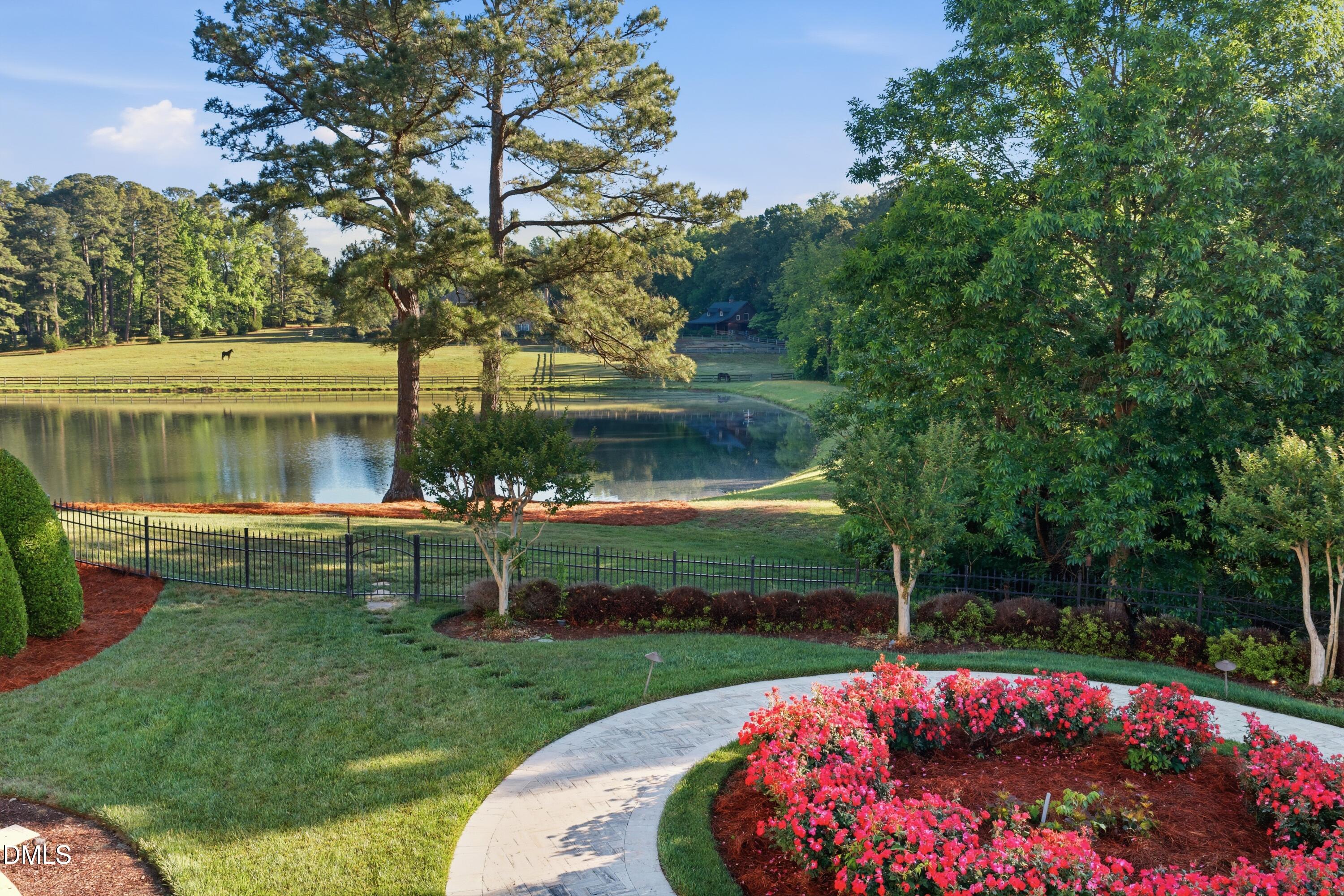 1404 Barony Lake Way Raleigh, NC 27614 - Photo 4 of 66 4