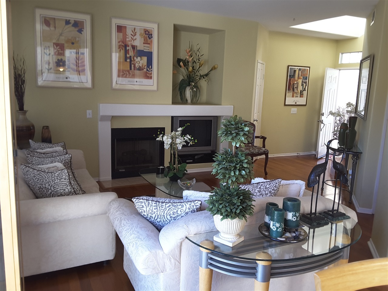 1810 Key Largo Road Vista, CA 92081 - Photo 3 of 18 Gallery Image 3