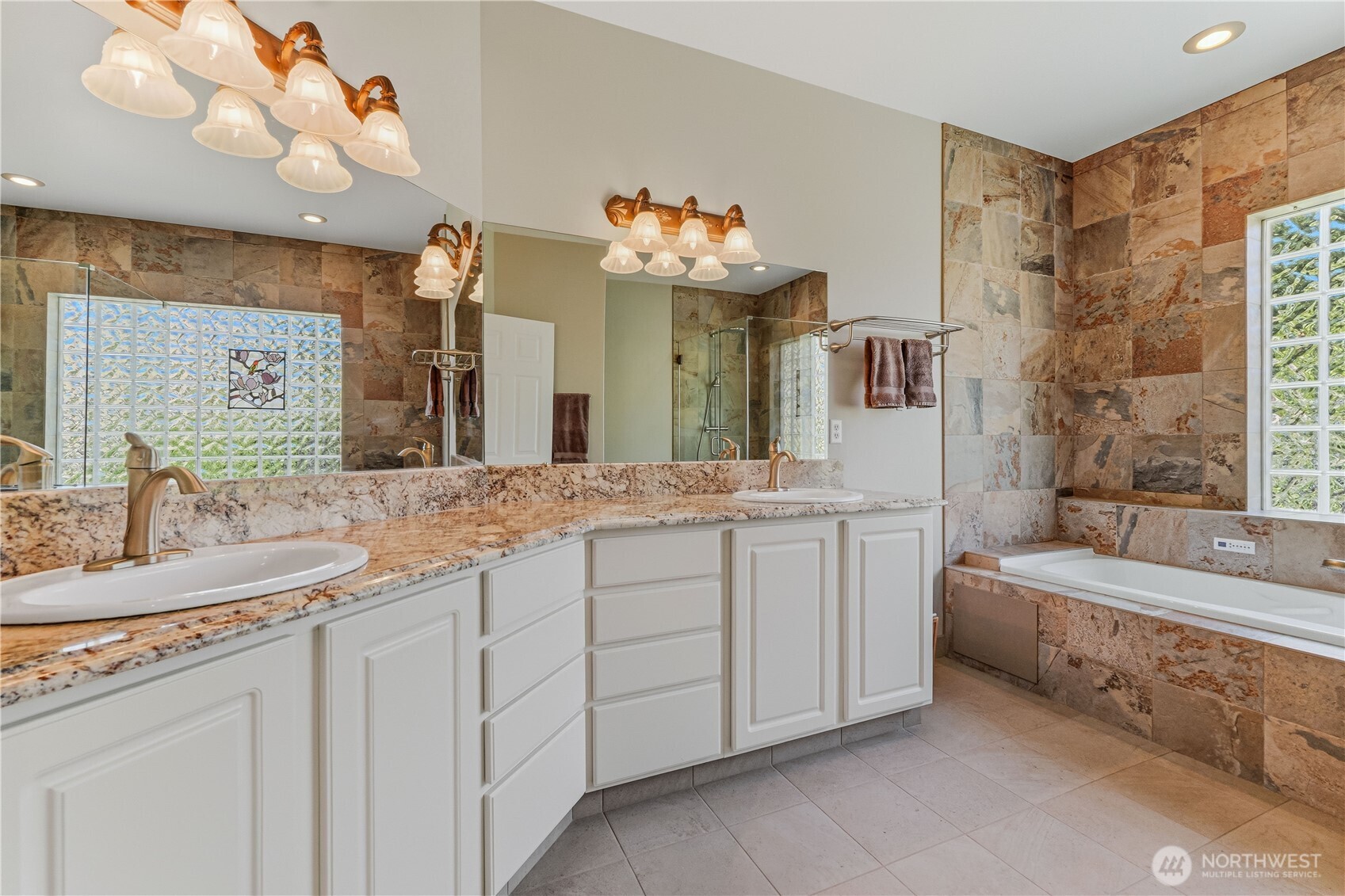2777 Number 1 Canyon Road Wenatchee, WA 98801 - Photo 20 of 40