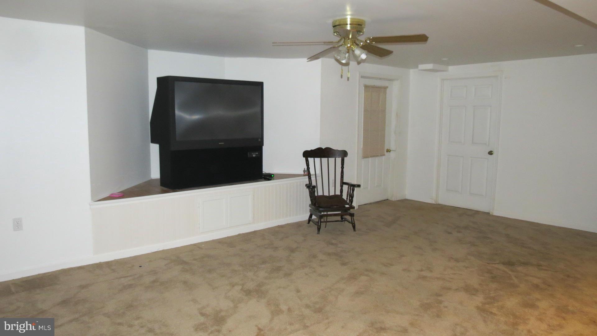 1504 Poole Road Street, MD 21154 - Photo 11 of 14 Family Room