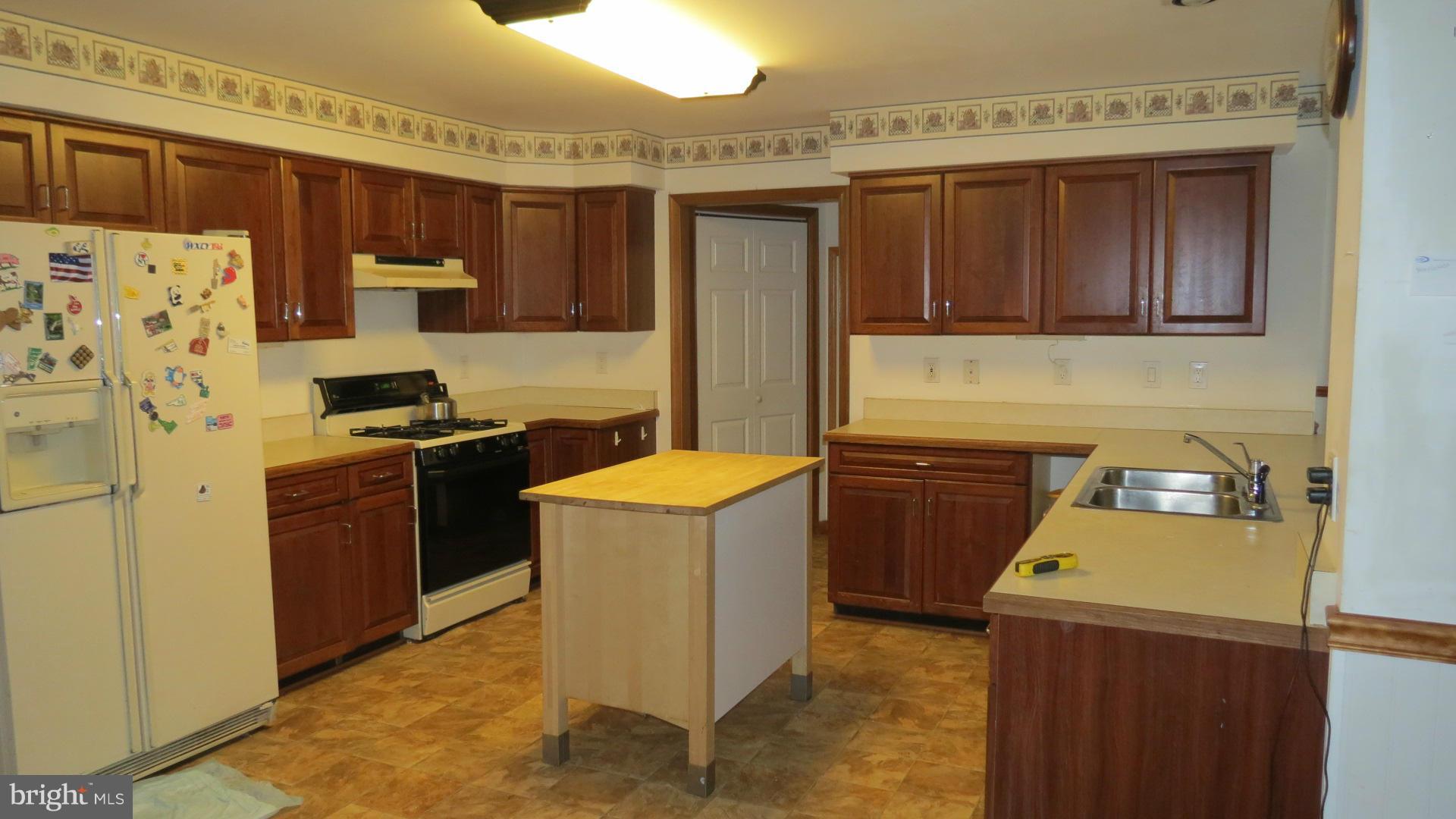 1504 Poole Road Street, MD 21154 - Photo 4 of 14 Kitchen