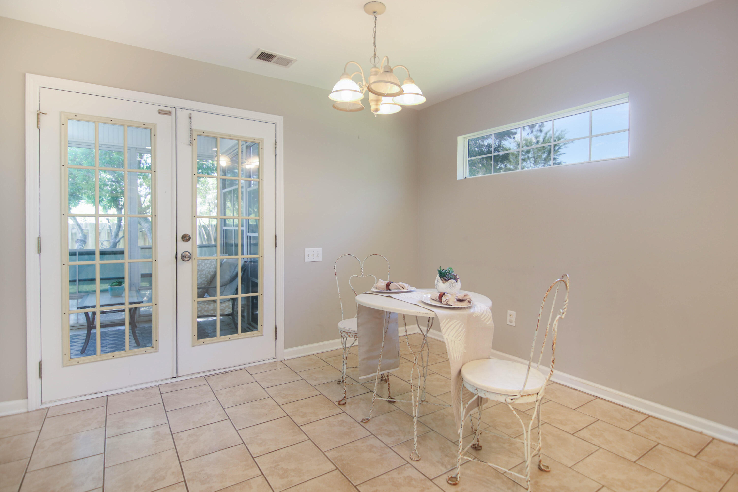 3133 Queensgate Way Mount Pleasant, SC 29466 - Photo 8 of 26 IMG_7643-Edit