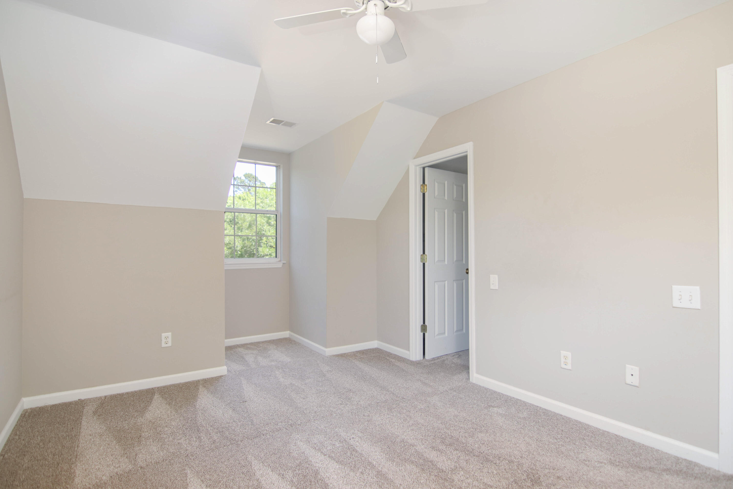 3133 Queensgate Way Mount Pleasant, SC 29466 - Photo 9 of 26 IMG_7475-Edit