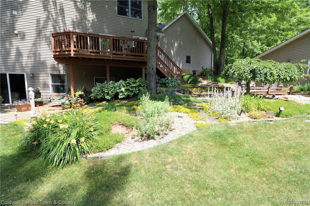 8957 West Coon Lake Road Gregory, MI 48137 - Photo 6 of 82 IMG_5591.JPG