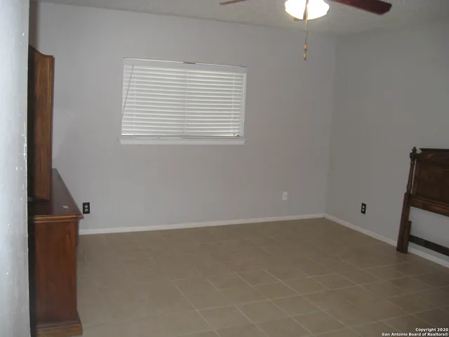 $1,850 | 21615 Hyerwood, San Antonio, TX 78259