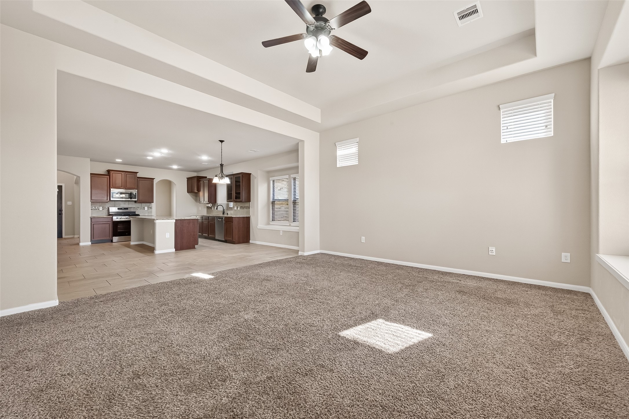 5819 Watford Bend Rosenberg, TX 77471 - Photo 15 of 47 living room