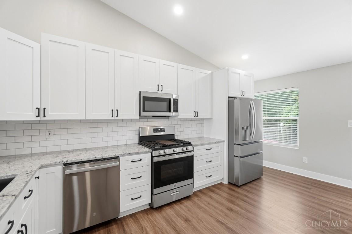 9575 Deer Track Road West Chester, OH 45069 - Photo 16 of 56