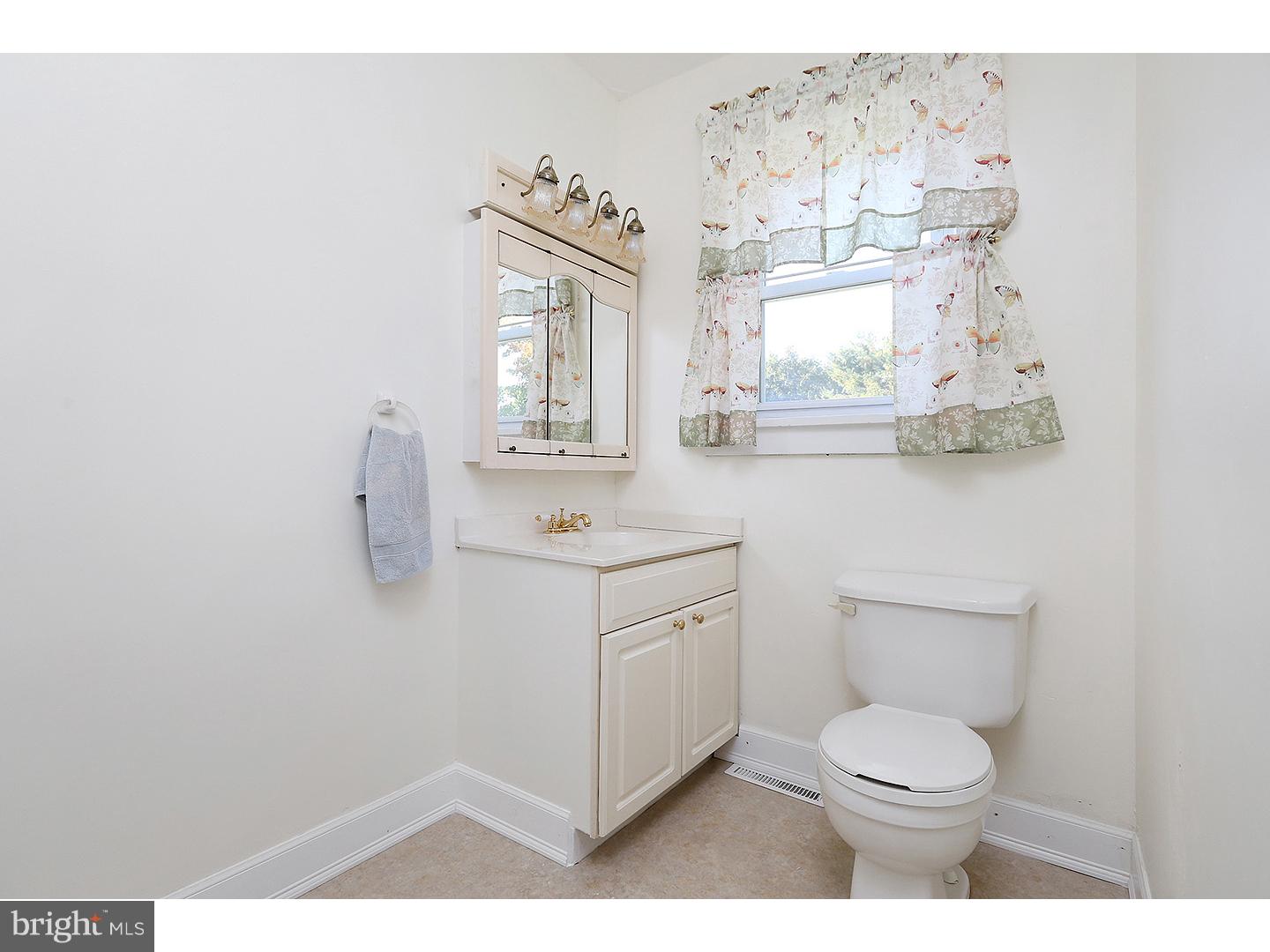 17 5th Avenue Carneys Point, NJ 08069 - Photo 13 of 20 Gallery Image 13