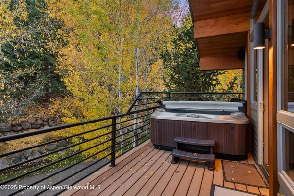 $140,000 | 315 South 1st Street, Aspen, CO 81611