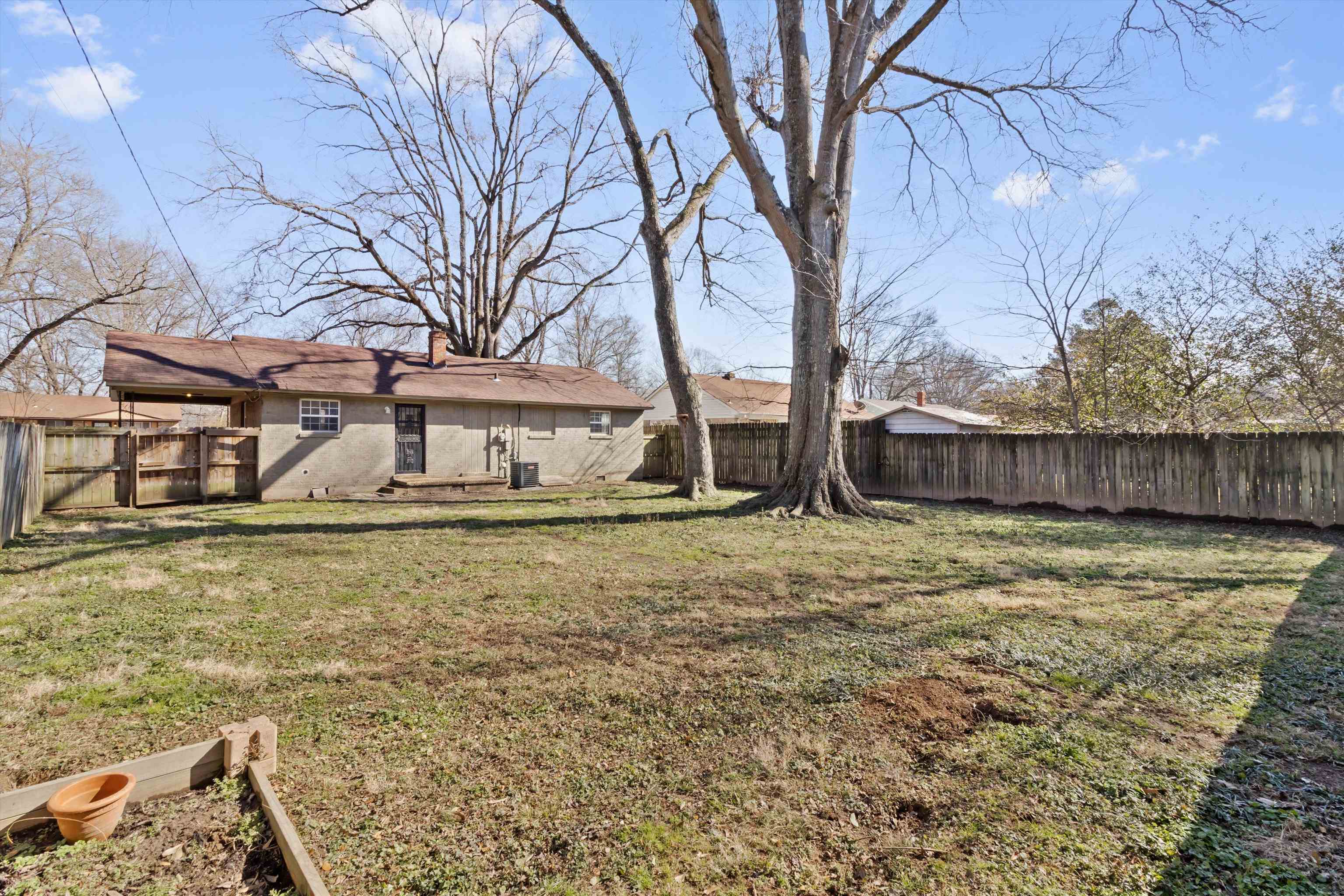 517 Malboro Road Memphis, TN 38120 - Photo 22 of 25 View of fenced backyard