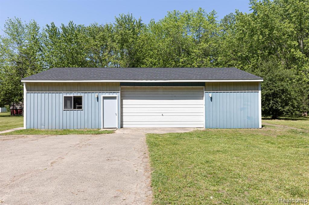 28500 King Road Romulus, MI 48174 - Photo 10 of 39