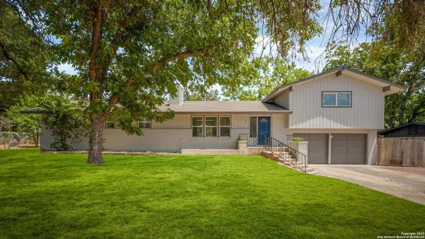 $425,000 | 306 Antler Drive, San Antonio, TX 78213