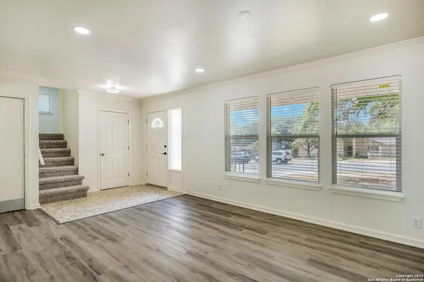 $425,000 | 306 Antler Drive, San Antonio, TX 78213