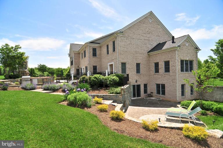 3114 Emerald Valley Road Ellicott City, MD 21042 - Photo 24 of 26 Exterior (Rear)