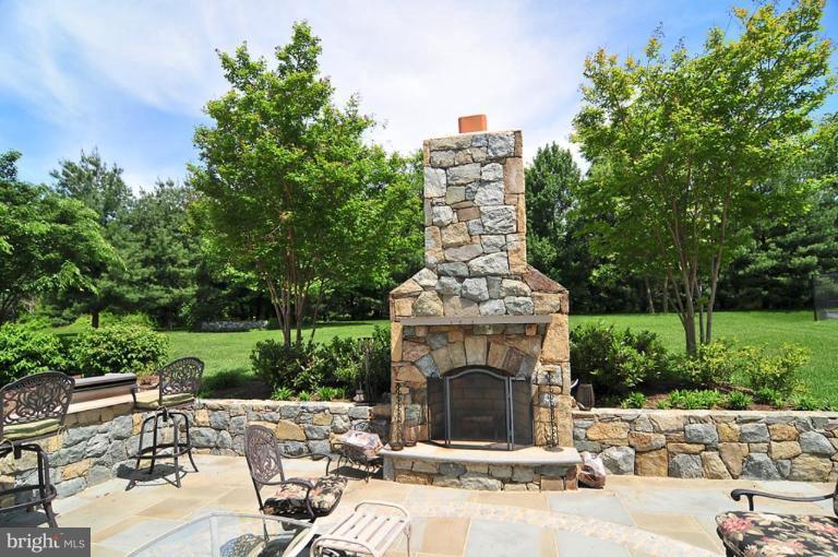 3114 Emerald Valley Road Ellicott City, MD 21042 - Photo 25 of 26 Patio