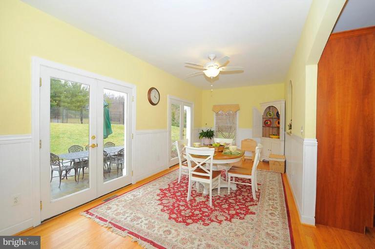 3114 Emerald Valley Road Ellicott City, MD 21042 - Photo 10 of 26 Breakfast Area